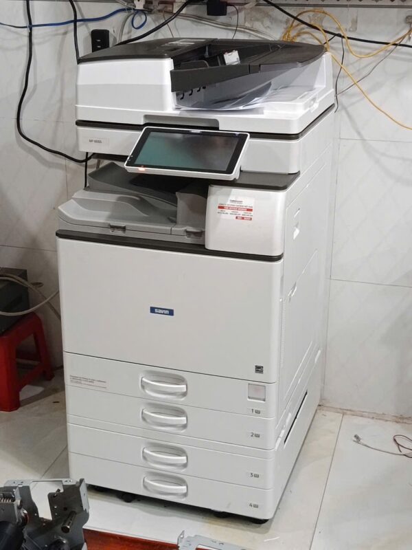 z6704412981877 4515aec166df4d2d92e1c6d7fa777563