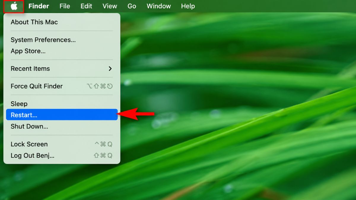 Chọn Restart trong menu Apple để khởi động lại Mac