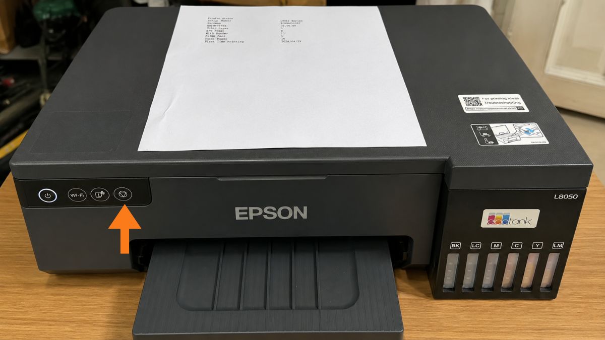 Nút tắt lệnh in trên máy in phun màu Epson L8050